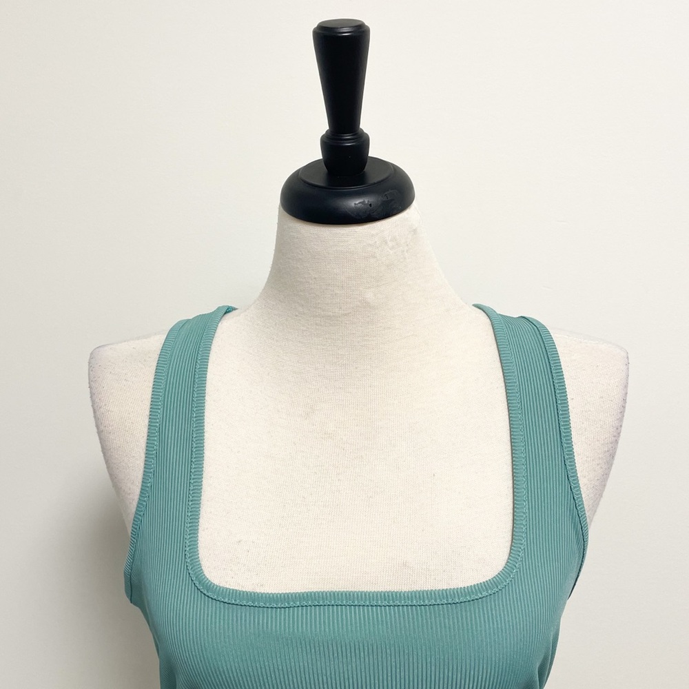 Boohoo Aqua Green Side Ruched Ribbed Sleeveless Square Neck Tank NWT 12 *Fitted* - Picture 3 of 7